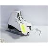Image 1 : WHITE FIGURE SKATES LADIES