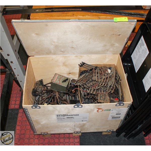 VINTAGE TRAINMASTER RAILS WITH TRANSFORMER