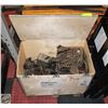 Image 1 : VINTAGE TRAINMASTER RAILS WITH TRANSFORMER