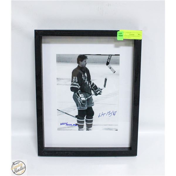 WOOD FRAMED OILERS' WAYNE GRETZKY PRINT