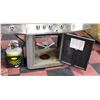 Image 3 : CUISINART PROPANE BBQ