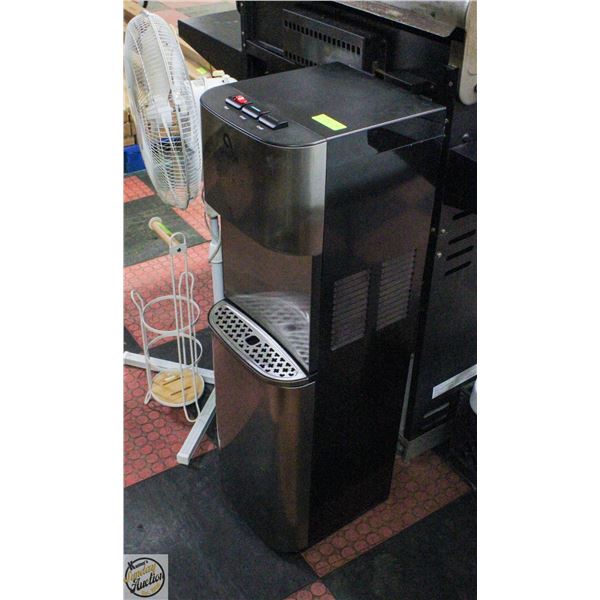 WATER COOLER *MISSING LATCH TO CLOSE DOOR FOR