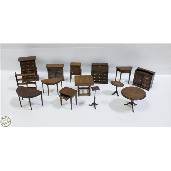 FLAT OF BUILT THE HOUSE OF MINIATURES