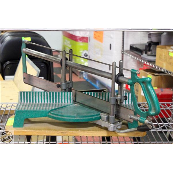 VINTAGE MANUAL MITRE SAW JIG AND SAW