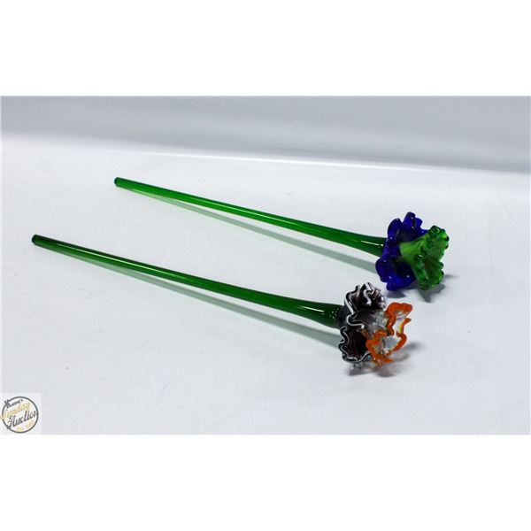 PAIR OF HANDBLOWN GLASS FLOWERS