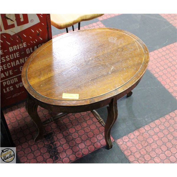 VINTAGE WOOD END TABLE