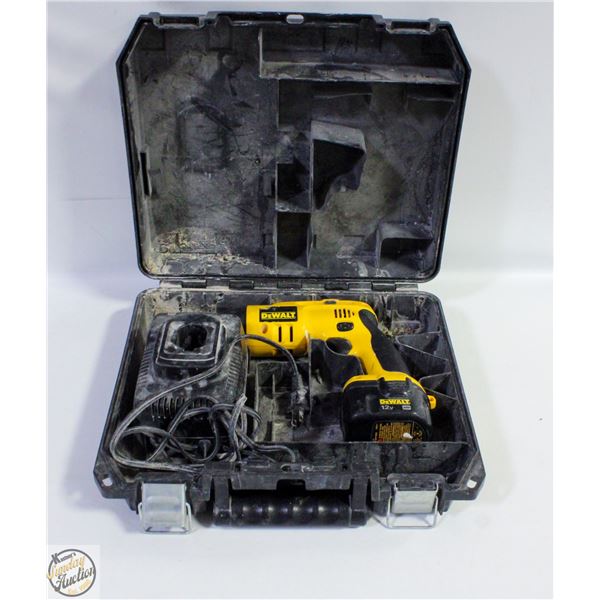 DEWALT 12V DRYWALL DRILL AND CASE