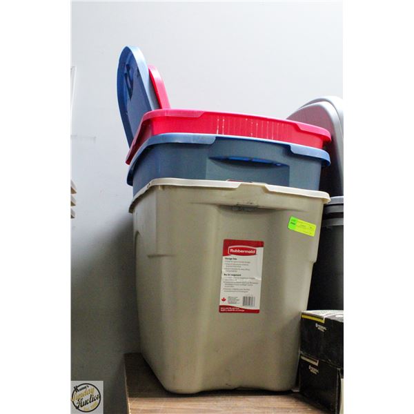 LOT OF PLASTIC TOTES