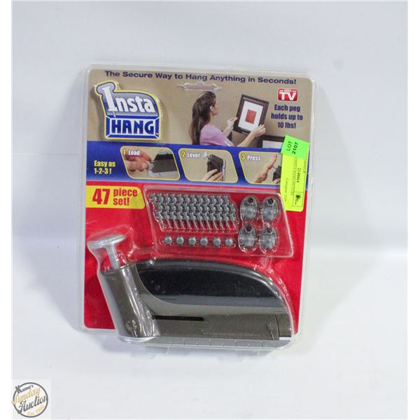 SEALED INSTA HANG PICTURE WALL