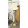 Image 1 : VINTAGE BRASS LAMP 5 FOOT
