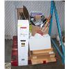 Image 1 : PALLET OF ESTATE ITEMS