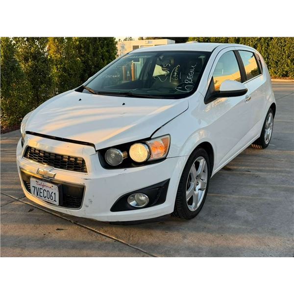 CHEV SONIC 2015 SALV T/DONATION