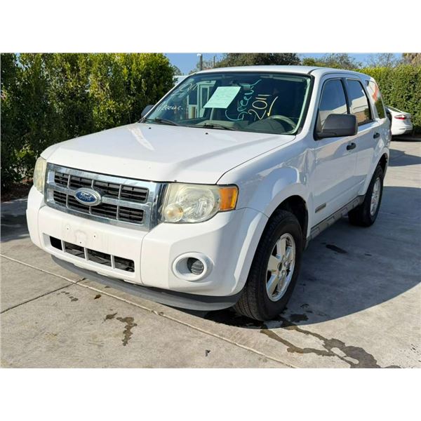 FORD  ESCAPE 2011 O/S-T SMOG-2 DAYS