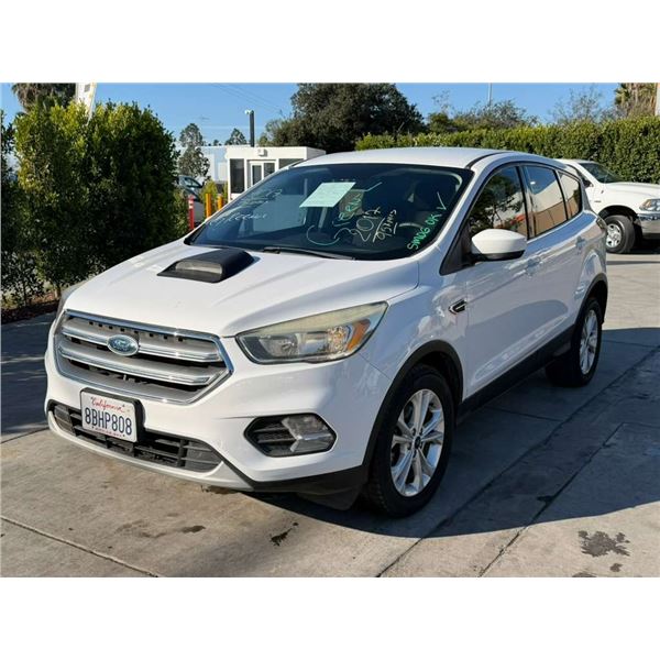 FORD  ESCAPE 2017 O/S-T SMOG-2 DAYS