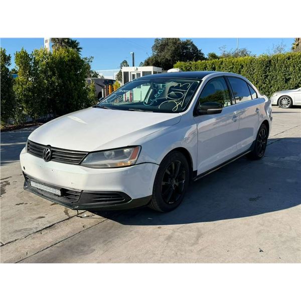 VOLK JETTA 2013 O/S-T-SALV