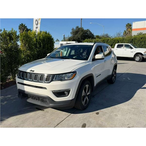 JEEP  COMPASS 2017 O/S TITLE 2 DAYS