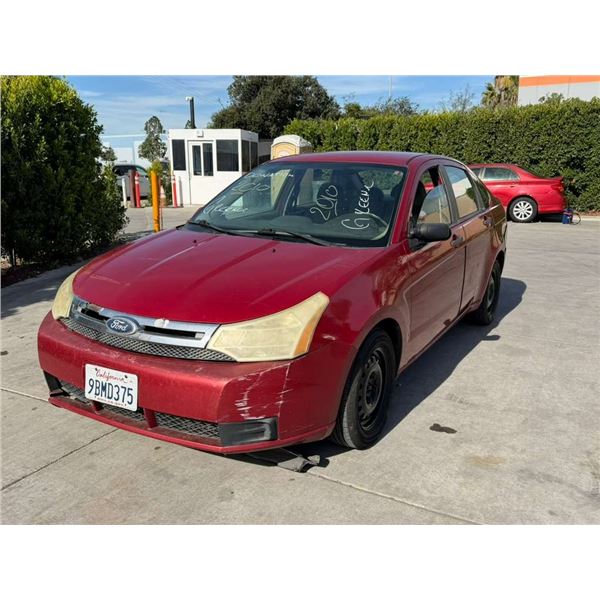 FORD  FOCUS 2010 SALV-CERT- DON