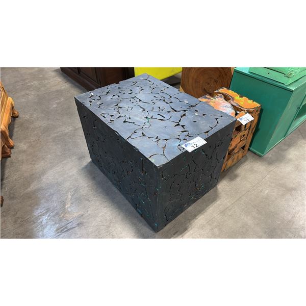 BLACK MENAGERIE END TABLE 20 X 28"