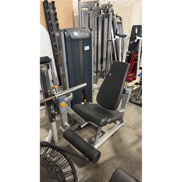 MATRIX LEG EXTENSION FITNESS EQUIPMENT