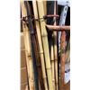 Image 2 : RATAN BASKET WITH BUNDLE OF BAMBOO STICKS AND MORE