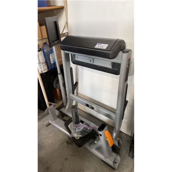 PRECOR PREACHER CURL STATION