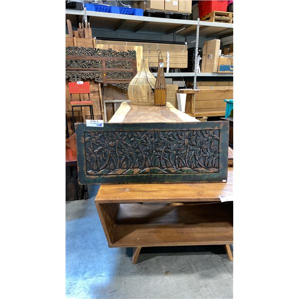 RUSTIC WOODEN PALM TREES DISPLAY 16" X 37" WALL HANGING