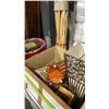 Image 3 : MISCELLANEOUS RATTAN BASKETS AND DECOR WITH BUNDLE OF WILLOW STICKS