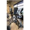 Image 3 : OCTANE FITNESS XRIDE RECUMBENT ELLIPTICAL MACHINE