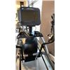 Image 2 : LIFE FITNESS ARC TRAINER MACHINE