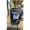 Image 2 : LIFE FITNESS SQUAT MACHINE