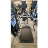 Image 3 : LIFE FITNESS SQUAT MACHINE