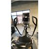 Image 3 : OCTANE FITNESS XRIDE RECUMBENT ELLIPTICAL MACHINE