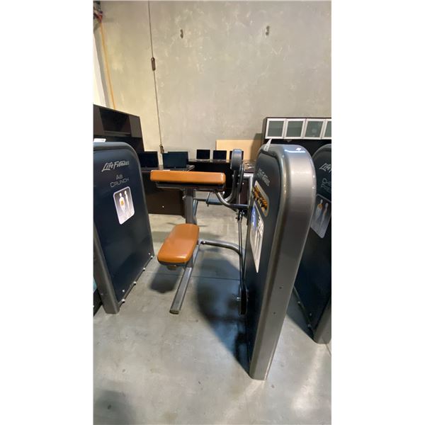 LIFE FITNESS BICEPS CURL