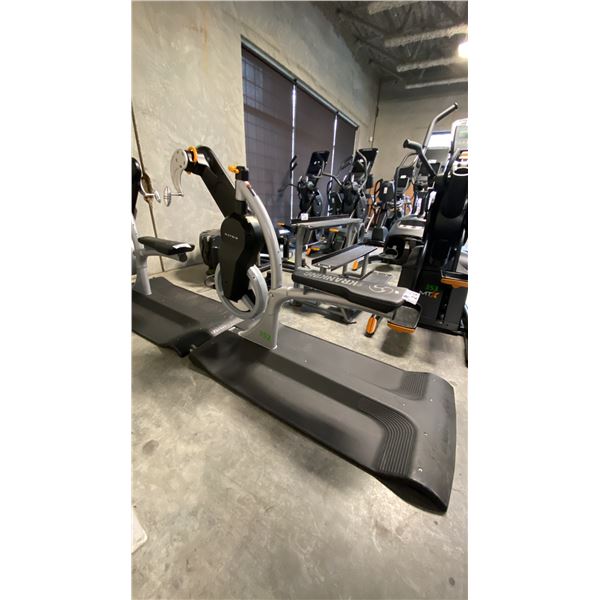 MATRIX KEEP KRANKING - UPPER BODY STRENGTH TRAINING