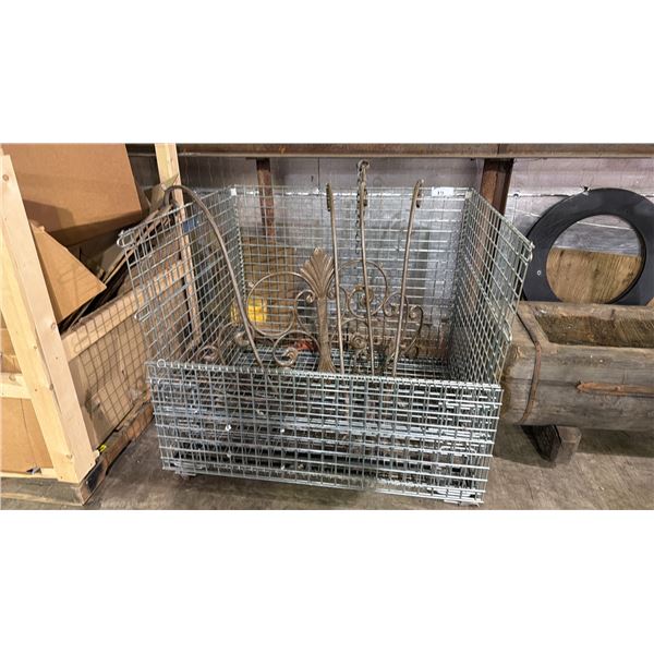 STEEL MESH PALLET CAGE WITH METAL DECORATIVE PIECES