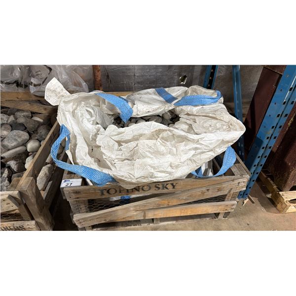 PALLET OF RIVER BED STONES
