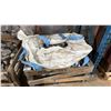 Image 1 : PALLET OF RIVER BED STONES