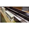 Image 2 : SHELF OF ASSORTED LENGTH BROWN & WHITE WOODEN TRIM