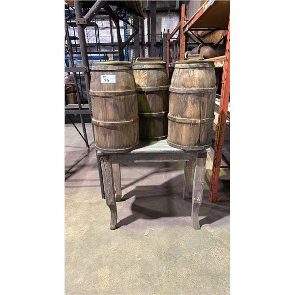 RUSTIC WOODEN TABLE AND 3 SMALL WOODEN DECORATIVE LIDDED BARRELS
