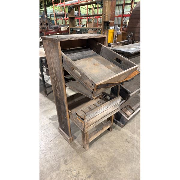 RUSTIC WOODEN MARKET DISPLAY STAND