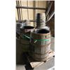 Image 2 : PALLET LOT OF WINE BARRELS
