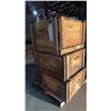 Image 2 : PALLET OF DECORATIVE CHINESE CRATES