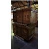Image 2 : PALLET OF DECORATIVE CHINESE CRATES