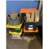 Image 1 : PALLET OF MISC TOTES & PROPS
