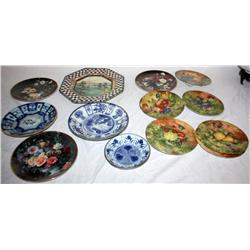 Lot of Vintage Collectors Plates