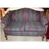 Image 1 : Designed Love Seat