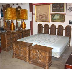 Bedroom Set w/ King Bed