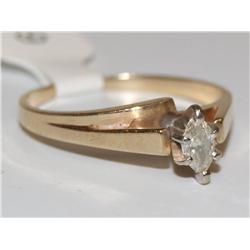 10KGold & .25ctw Marquise Diamond Ring