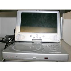 POLAROID PORTABLE DVD PLAYER