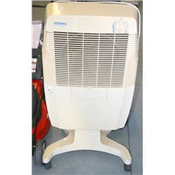 LARGE COOLING FAN BY BONAIRE